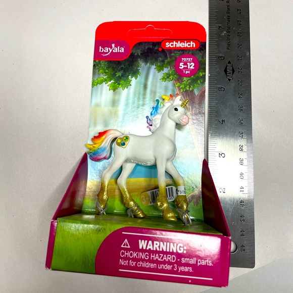 NWT Schleich Bayala Rainbow Love Unicorn Foal Figure # 70727 - Picture 7 of 7